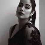 Janhvi Kapoor Instagram - #Jerry ko itne pyaar se apnane ke liye thank you 🖤