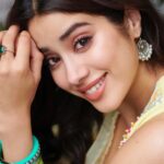 Janhvi Kapoor Instagram - 🥰 #GoodLuckJerry now streaming on @disneyplushotstar 💛