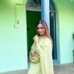 Jannat Zubair Rahmani Instagram - Chupke se chand ki roshni choo jaye apko, Dheere se ye hawa kuch keh jaye apko, Dil se jo chahte ho maang lo Khuda se, Hum dua karte hain mil jaye woh apko 🤲🏻 Ramzan Mubarak aap sabhi ko🌙 Dua mein yaad rakhiyega🌙☺️