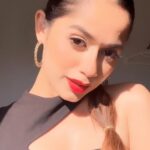 Jannat Zubair Rahmani Instagram - Ab jaun kahan!? #JaduHaiNashaHai #jzee
