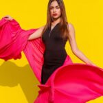 Jannat Zubair Rahmani Instagram - I’m livin in my own world 🌎💕 📸 @smileplease_25