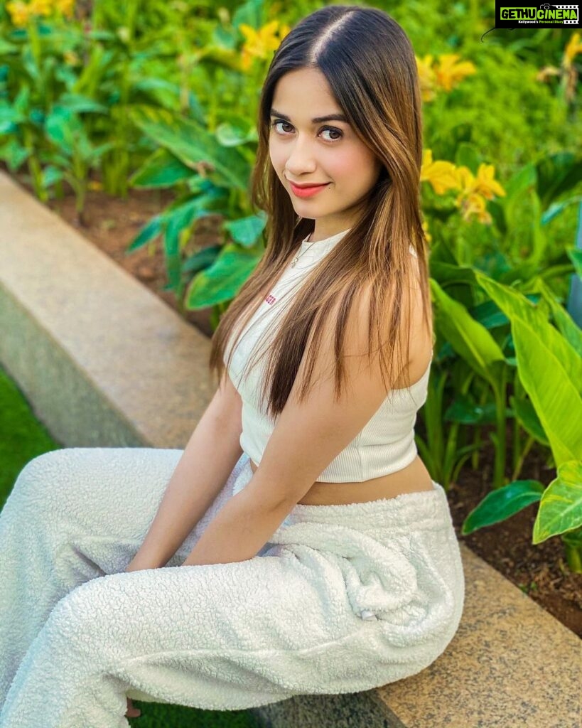 JANNAT ZUBAIR RAHMANI visual data 5