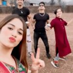 Jannat Zubair Rahmani Instagram - Or ye humari pawri ho rhi hai🙆🏼‍♀️😬 @ayaanzubair_12 @mr_faisu_07 @thesiddharthnigam