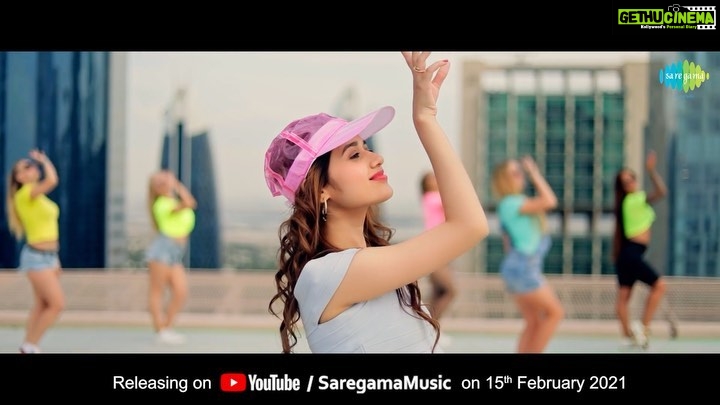Jannat Zubair Rahmani Instagram - #CarromKiRani Teaser Out Now. Catch a glimpse of the hit trio @ramjigulatiofficial @jannatzubair29 @mr_faisu_07 . Song Out on on 15th February. @saregama_official @unitedwhiteflag @akkhuur333 @officialmooddy @mr_hit_music @f1digitals