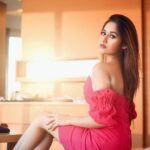 Jannat Zubair Rahmani Instagram - What is it about you that melts my soul? 📸 @smileplease_25 MUH @bijalgadamakeovers The Westin Mumbai Garden City