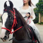 Jannat Zubair Rahmani Instagram – Tell your secrets to your horse…they always keep them. #jzee