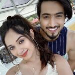 Jannat Zubair Rahmani Instagram - Here’s to the guy who lives life at full throttle and always goes the extra mile. Enjoy the ride! May you fly high on the wings of success!🌈 Happy Birthday!💃🏻