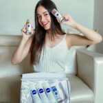 Jannat Zubair Rahmani Instagram - So I recently got this beautiful #NIVEADeoMilk hamper and I can’t tell you how excited I am! During the quarantine, I feel like underarm care hit an all-time low for me. But not anymore. With vitamins, minerals and precious milk essence, NIVEA DEO MILK are non-sticky and its #MadeToCare formula will help me bid adieu to patchy and irritated underarms. Yay! 💃 Yay for @jannat.zubairfanforever and @hetvi_bhanushali04 too! 🥳 Congrats girls, you are both getting this awesome hamper. For all my other lovelies use my exclusive NYKAA coupon code DEOMILK480 which is valid till 7th September 2020, and get 20% off on your purchase, only on NYKAA I’m going to try these products out, so stay tuned for my review!