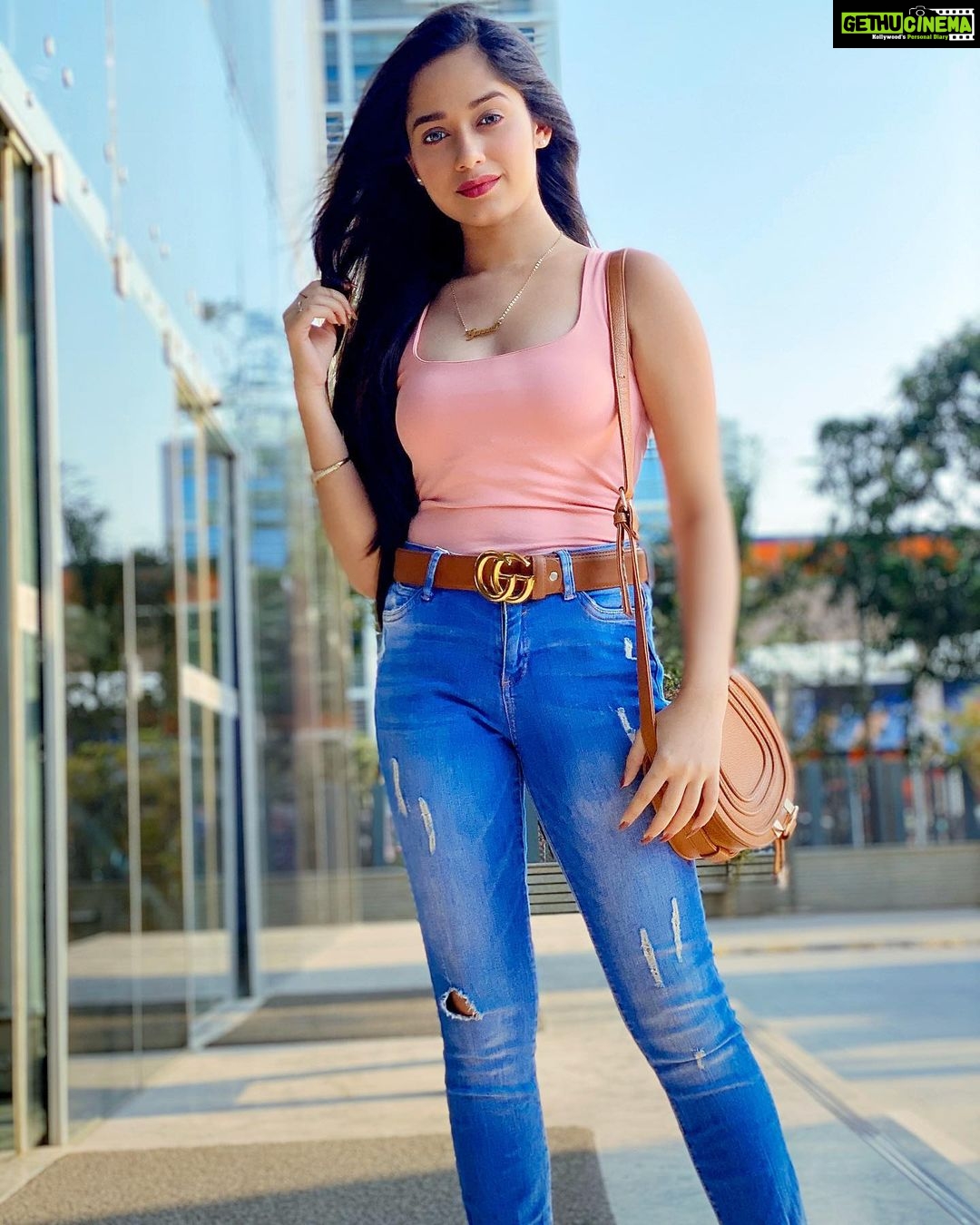 Jannat Zubair Rahmani Instagram - Make yourself a priority once in a while. It’s not selfish. It’s necessary. #throwback