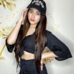 Jannat Zubair Rahmani Instagram - ‘’Beauty is only skin deep but the attitude is to the bone!’’ Ask me a question 👇🏻