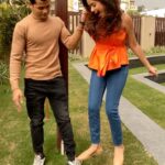 Jannat Zubair Rahmani Instagram - That’s how you make your friends happy👻 Good job @thesiddharthnigam 🤡 Chandigarh, India