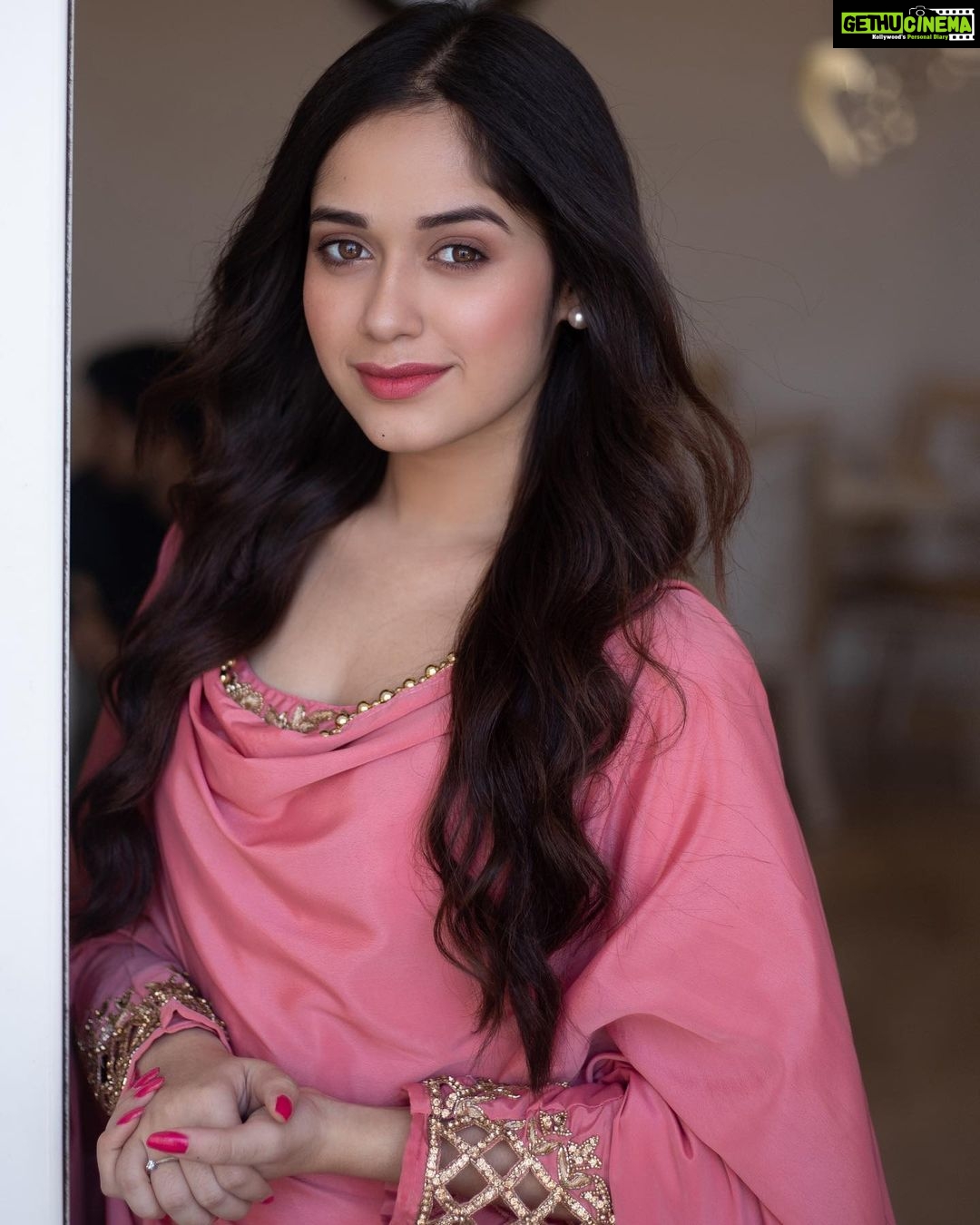 Jannat Zubair Rahmani Instagram - 🌈🌈