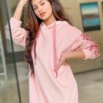 Jannat Zubair Rahmani Instagram - You distract me but I’m distracted without you🤷🏻‍♀️ 📸 @ayaanzubair_12 😘