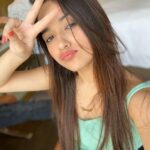 Jannat Zubair Rahmani Instagram - Here’s my exclusive range of weird selfies!😈