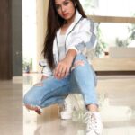 Jannat Zubair Rahmani Instagram - Hey you!💜