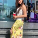 Jannat Zubair Rahmani Instagram - Mein taan tere naal enna keeta sajna Hun tu vi aivein yaara piche hat na✨ CentralFestival Pattaya Beach | เซ็นทรัลเฟสติวัล พัทยา บีช