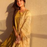 Jannat Zubair Rahmani Instagram - #💛 Wardrobe - @rangriti
