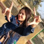 Jannat Zubair Rahmani Instagram – That face when Instagram is finally done with all the work and my followers are increasing after 17 freakin’ dayssssss😭🙄