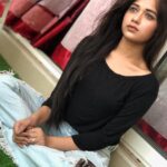 Jannat Zubair Rahmani Instagram - 12th Boards hain🤦🏻‍♀️ 📸 @ayaanzubair_12