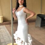 Jannat Zubair Rahmani Instagram - I’m living in my own world💕 Today for ‘Iconic Achiever’s Awards 2018 Received ‘The Youngest Achiever 2018’ award♥️😭 Thanks so much!! #blessed #blessed