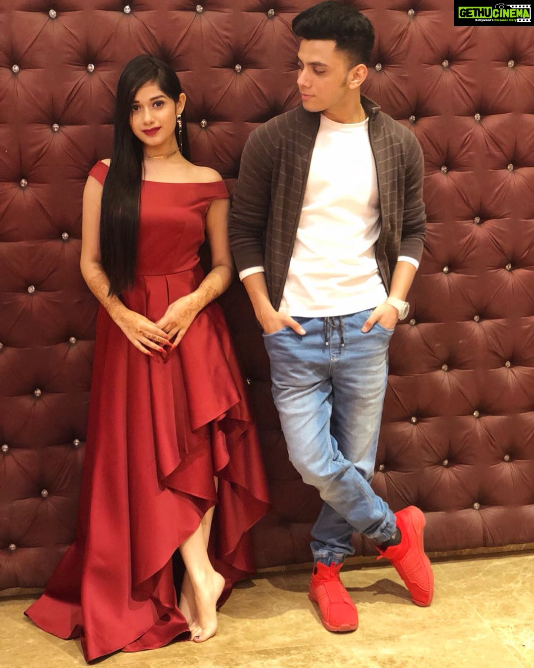 Jannat Zubair Rahmani Instagram - ❤️❤️ Wearing @sewbery See you guys tomorrow in Delhi 🌹