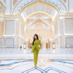 Jannat Zubair Rahmani Instagram - Such a beautiful place!🫶🏻 Qasr Al Watan 💫 @qasralwatantour #SummerInAbuDhabi @visitabudhabi