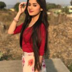 Jannat Zubair Rahmani Instagram – trippin’ on skies,  sippin’  waterfalls!!