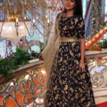 Jannat Zubair Rahmani Instagram - 'Tu Aashiqui' Reviews please🤞🏻 Check out Pankti Sharma's Mehendi look on my YouTube channel👉🏻 Complete Styling with Jannat Zubair Link in my bio