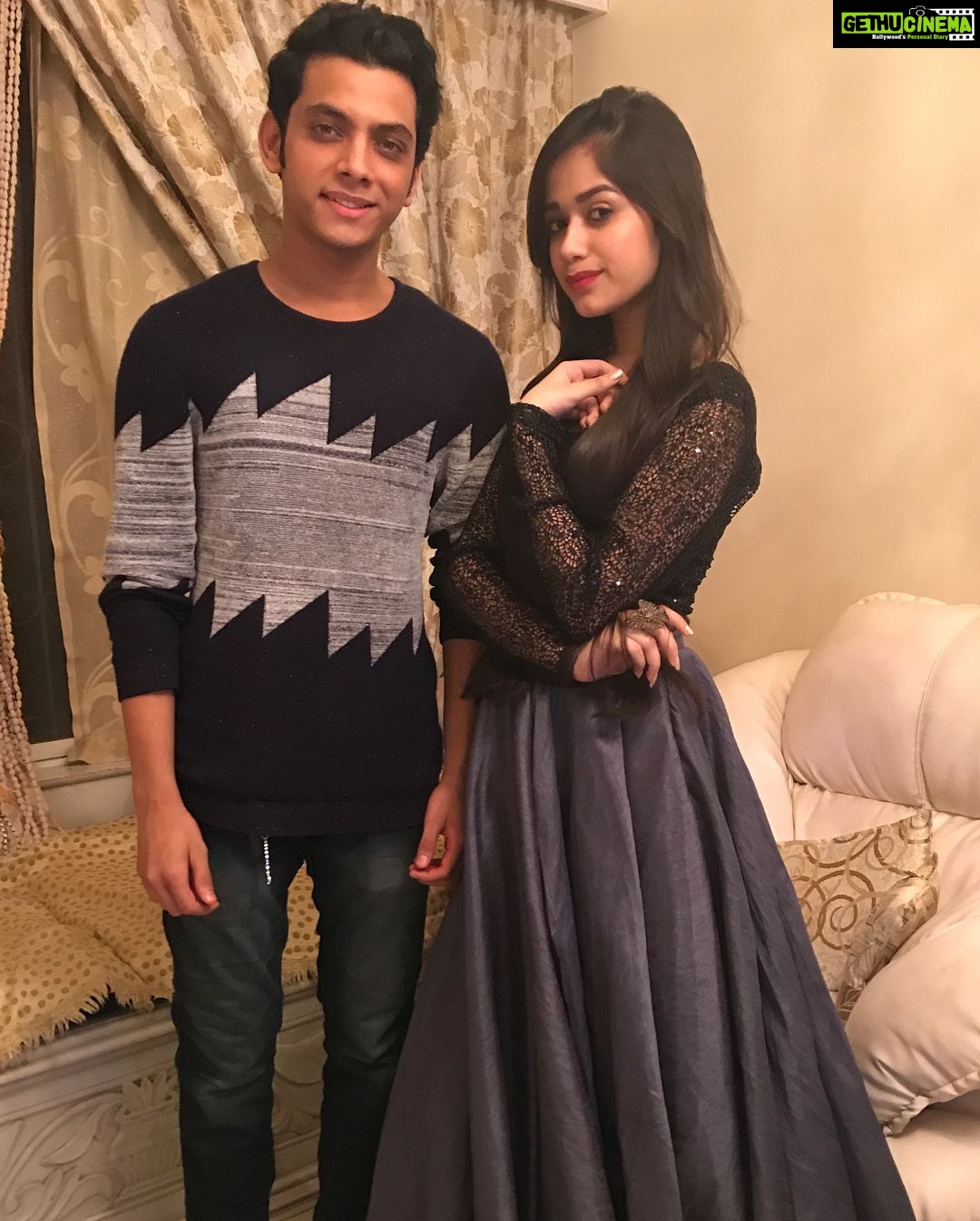 Jannat Zubair Rahmani Instagram - Thank you all for coming and making Eid one of the best nights for us with your presence ❣️ And Anushka you know what ?? Jannat+Anushka= JAANU