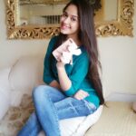 Jannat Zubair Rahmani Instagram - New makeup video out on my youtube channel Complete styling with Jannat Zubair !!! Link in my bio !!