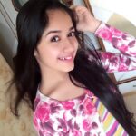 Jannat Zubair Rahmani Instagram - Think Positive it will lead you to Success ✨✨