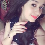 Jannat Zubair Rahmani Instagram – ✌🏻️✌🏻️
AND WITH THIS I COMPLETE MY 50 POSTS