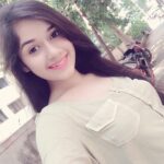 Jannat Zubair Rahmani Instagram - Because when you stop and look around this life is amazing 💫