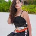 Jannat Zubair Rahmani Instagram - 🌊🌊🌊 #jzee @visitmaldives @hardrockhotelmaldives @crossroadsmaldives @thinkstrawberries @purple.star.entertainment    #VisitMaldives #Maldives #SunnySideOfLife #thinkstrawberries #travel #purplestarentertainment