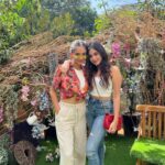Jannat Zubair Rahmani Instagram - Bestiesss♾❤️
