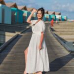 Jannat Zubair Rahmani Instagram - PEACE 🤍🤍 #jzee @visitmaldives @hardrockhotelmaldives @crossroadsmaldives @thinkstrawberries @purple.star.entertainment    #VisitMaldives #Maldives #SunnySideOfLife #thinkstrawberries #travel #purplestarentertainment
