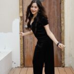 Jannat Zubair Rahmani Instagram - Mud mud ke na dekh ✋🏻😛