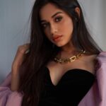 Jannat Zubair Rahmani Instagram - 🦄🦄 #jzee Styled by - @kmundhe4442