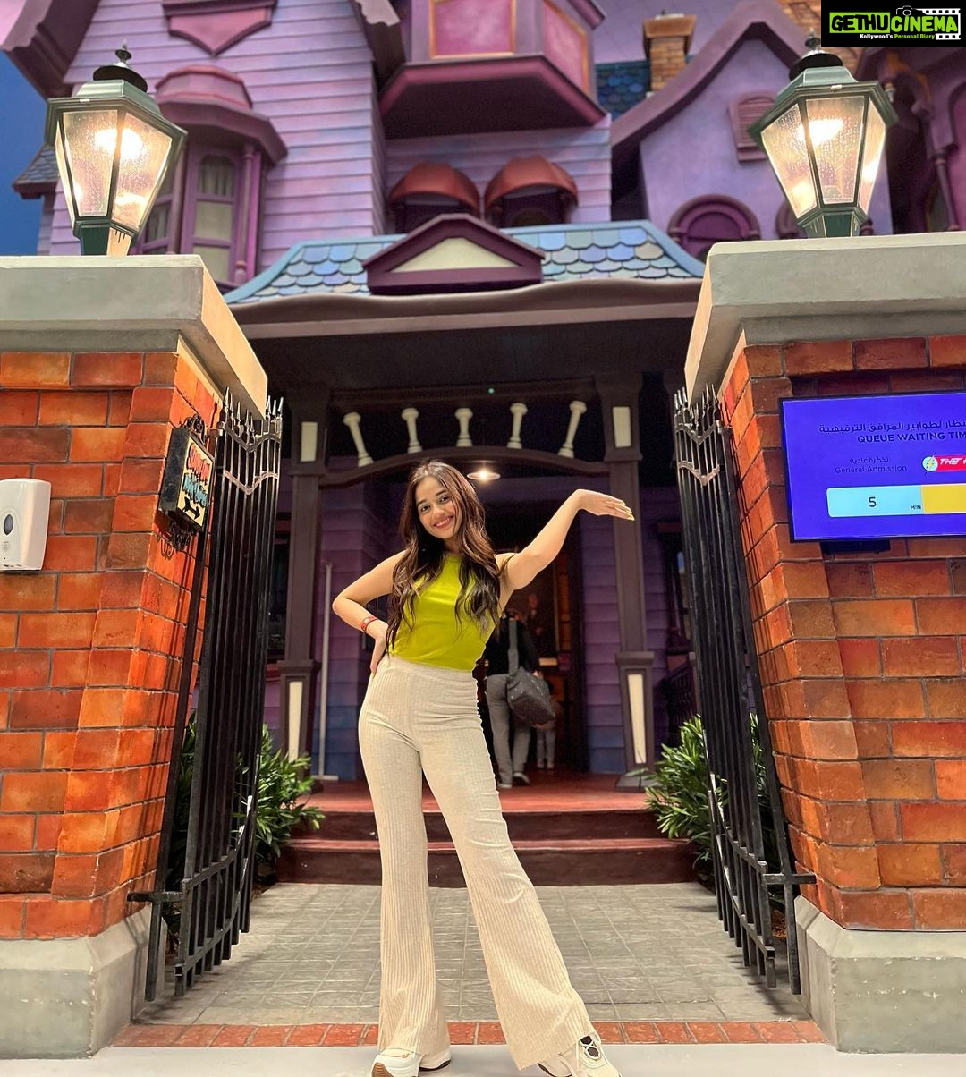 Jannat Zubair Rahmani Instagram - 💫💫 Warner Bros. World Abu Dhabi