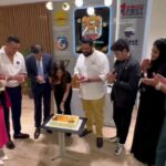 Jannat Zubair Rahmani Instagram - Had A wonderful time visiting @aslam_gurukkal_official ‘s Office @uchu.ub7 Thanks to dubai team 💥 @hasinhasi @mohammadrihab_ @evergreendxb