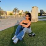 Jannat Zubair Rahmani Instagram - Pick one!🤍 Dubai, United Arab Emiratesدبي