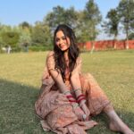 Jannat Zubair Rahmani Instagram - Pick…1,2,3?