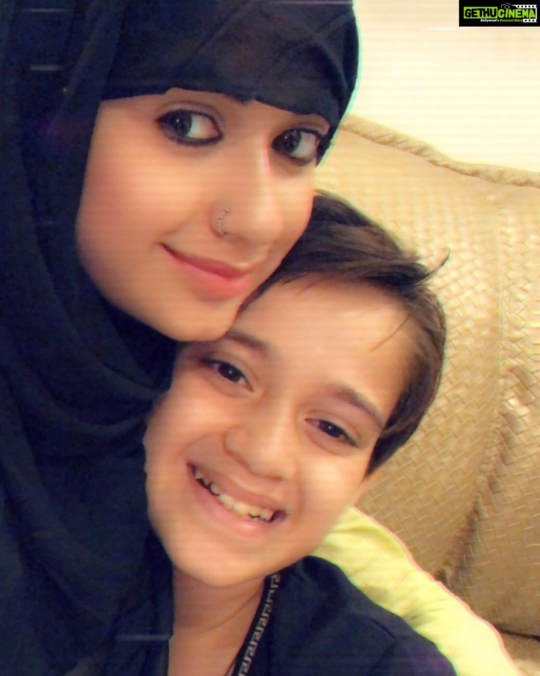 Jannat Zubair Rahmani Instagram - Happy 15th birthdayyyyy!🥹 You’ve grown up to become a handsome man but I really miss the chotu you who used to come till my shoulders but now don’t even ask 😂 I wish you all the happiness and success in life ❤️ And come what may, you will always have my back 🥰 Happy Birthday to my favourite person in the whole world and best partner in crime! @ayaanzubair_12