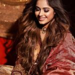 Jannat Zubair Rahmani Instagram - बस एक बार मेरा कहा मान लीजिए🌹 Shoot Concept:- @nehaadhvikmahajan 💄MUA , Hair & Styling :- @nehaadhvikmahajan 📸:- @amitkhannaphotography 👗Outfit:- @divaniindia 💍:- @archanaaggarwalofficial Location:- @radissonblumumbaiairport