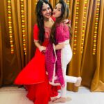 Jannat Zubair Rahmani Instagram - Happy Happyyy Birthdayyyyyyy ❤️😘 Love you! @roshniwaliaa