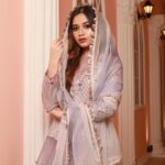 Jannat Zubair Rahmani Instagram - 1,2,3,4,5?🤍
