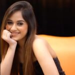 Jannat Zubair Rahmani Instagram - Bas mohabbat hai aap sabse 🧡