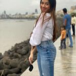 Jannat Zubair Rahmani Instagram – Peace ✌🏻 #nofilter