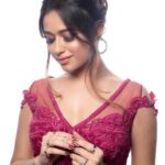 Jannat Zubair Rahmani Instagram - Glitter in the sky, glitter in my eyes Shining just the way I like ✨