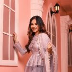 Jannat Zubair Rahmani Instagram - Thank you guys for all the wishes and blessings!! Means so much to me!🤍 Stylist: @styledbysujata Ass. Stylist: @_priya___shah_ Outfit: @aayushishahlabel MUAH @makeupbysurbhik @glamifiedbypooja